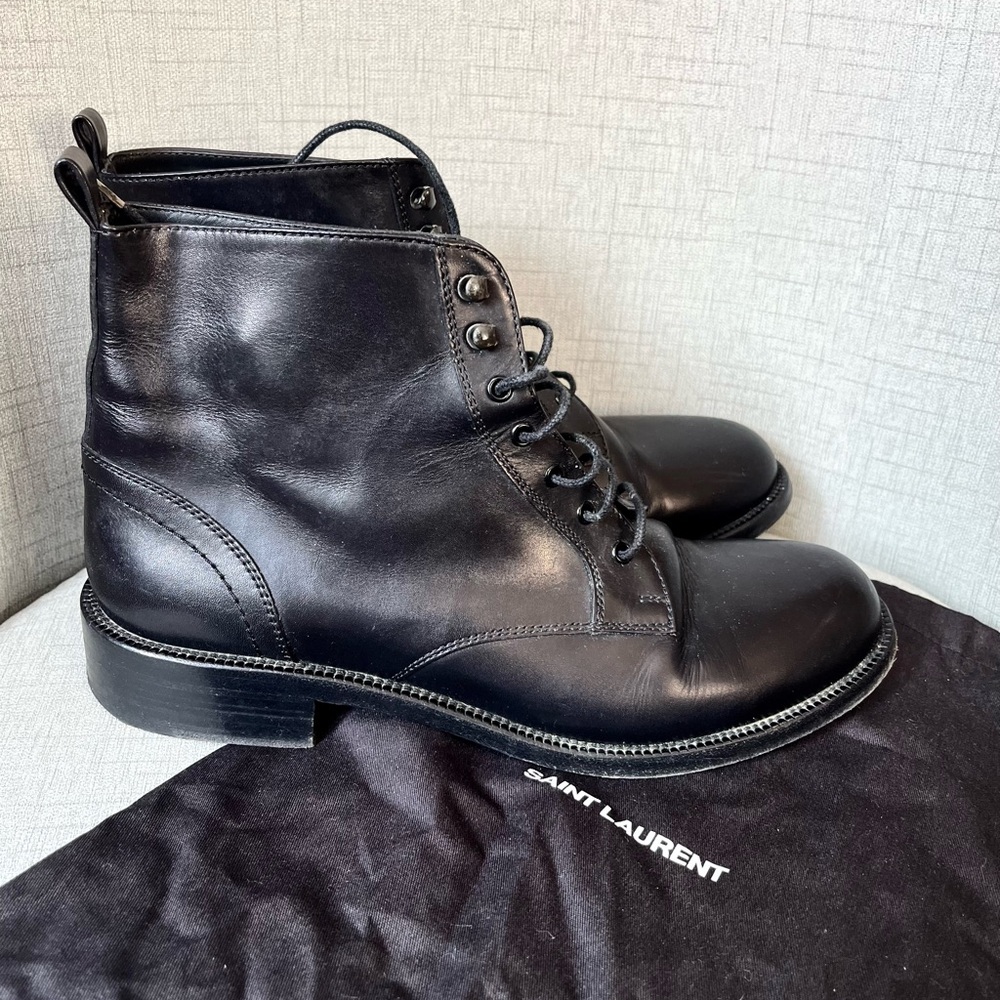 Saint Laurent classic boots. Size 39.